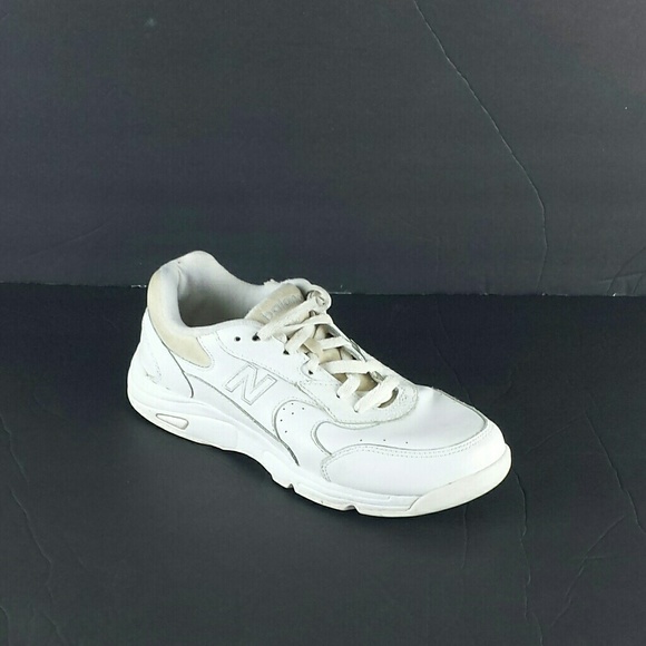 New Balance Shoes - New Balance Women's Walling Shoes Sz 8.5